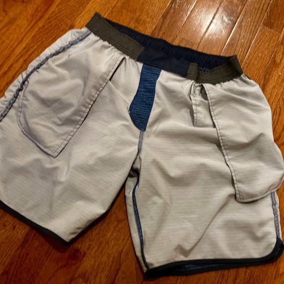 Vuori Blue and black striped swim shorts size L - Picture 14 of 17